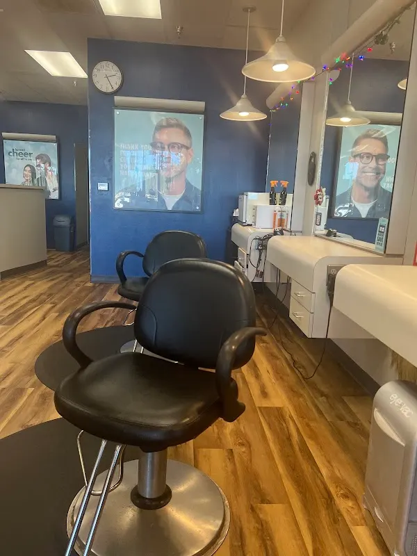 SUPERCUTS — Hair salon in Stafford